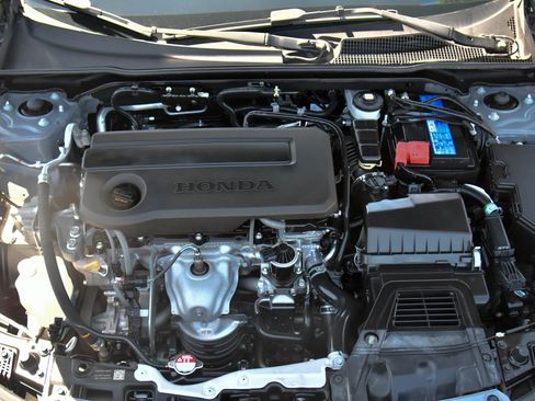 Used 2025 Honda Civic Sport image 41