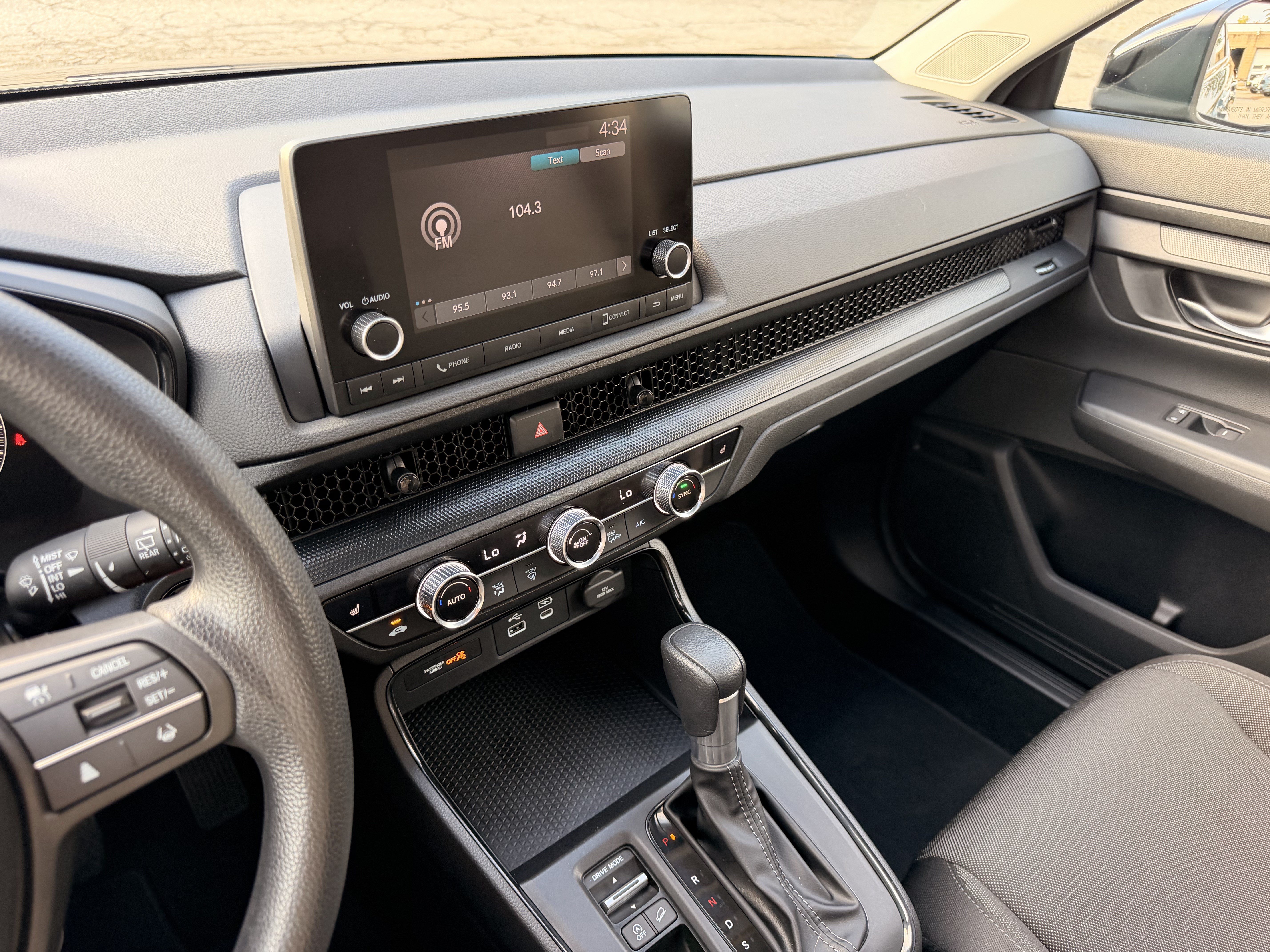 Used 2024 Honda CR-V EX image 17