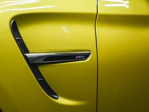 Used 2015 BMW M4 Coupe RWD image 8