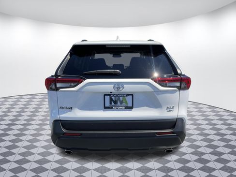 Used 2023 Toyota RAV4 XLE w/ Convenience Package AWD/4WD image 4
