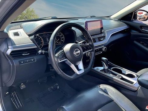Used 2024 Nissan Altima 2.5 SR FWD image 16