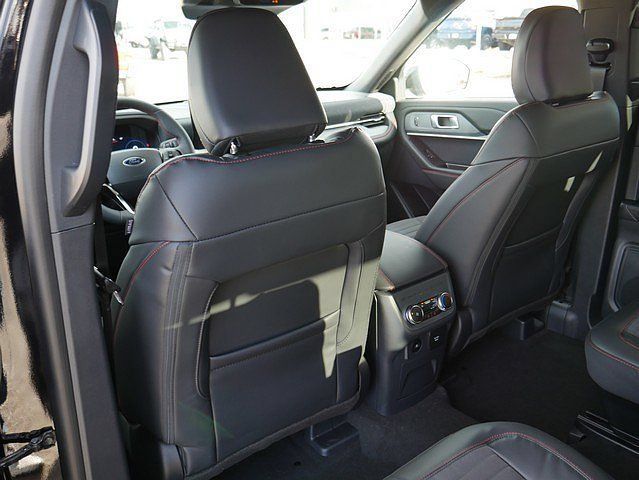 New 2026 Ford Explorer ST-Line w/ ST-Line Street Pack AWD/4WD image 14