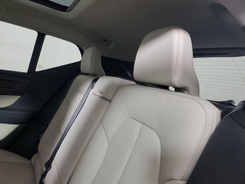 Used 2023 Volvo XC40 B5 Plus w/ Climate Package AWD/4WD image 15