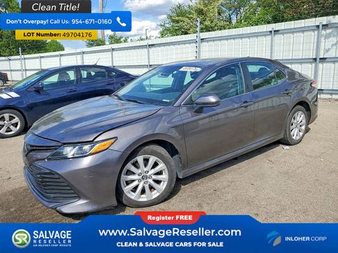 Used 2019 Toyota Camry LE FWD image 1