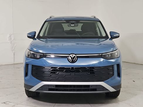 New 2026 Volkswagen Tiguan SE AWD/4WD image 9