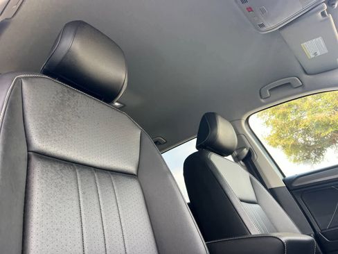 Used 2024 Volkswagen Tiguan Wolfsburg Edition image 19