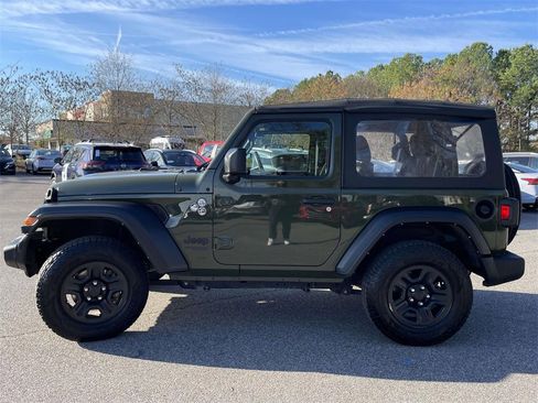 Used 2021 Jeep Wrangler Sport image 6