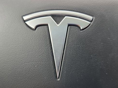 Used 2023 Tesla Model Y Performance AWD/4WD image 23