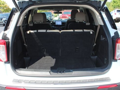 Used 2020 Ford Explorer Limited AWD/4WD image 8