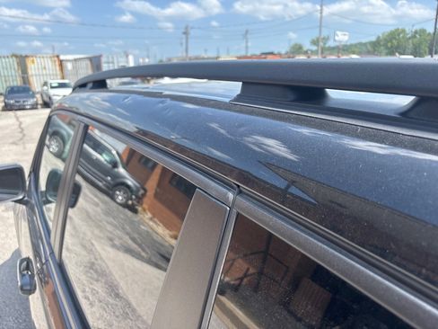 Used 2021 Jeep Renegade Latitude w/ Sun & Sound Group image 12