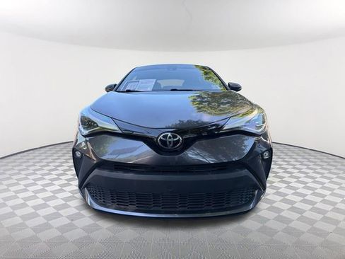 Used 2020 Toyota C-HR Limited FWD image 2