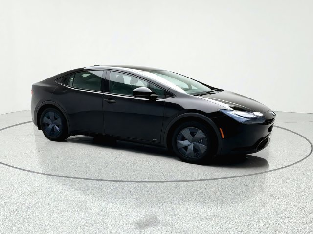 Used 2024 Toyota Prius LE AWD/4WD image 7