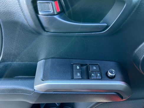 Used 2016 Toyota Tacoma SR5 image 25