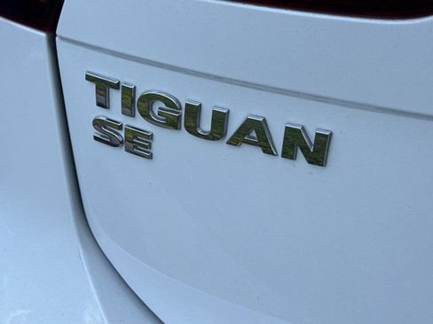 Used 2019 Volkswagen Tiguan SE FWD image 10