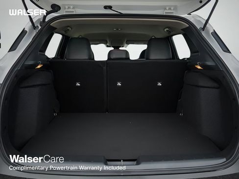 New 2026 Nissan Kicks SR w/ Cold Weather Package image 8