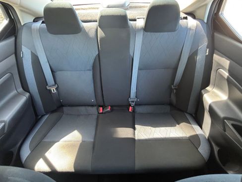 Used 2025 Nissan Versa SV image 38