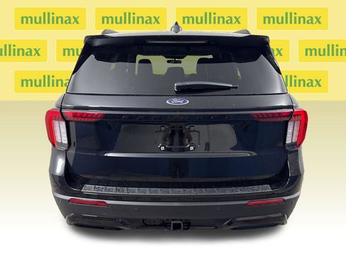 New 2026 Ford Explorer ST-Line RWD image 8