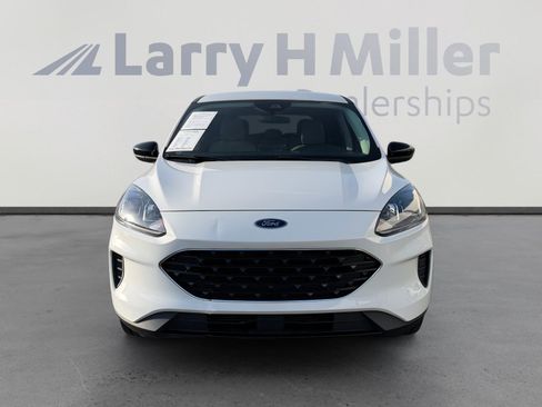 Used 2021 Ford Escape SE w/ SE Sport Appearance Package FWD image 8