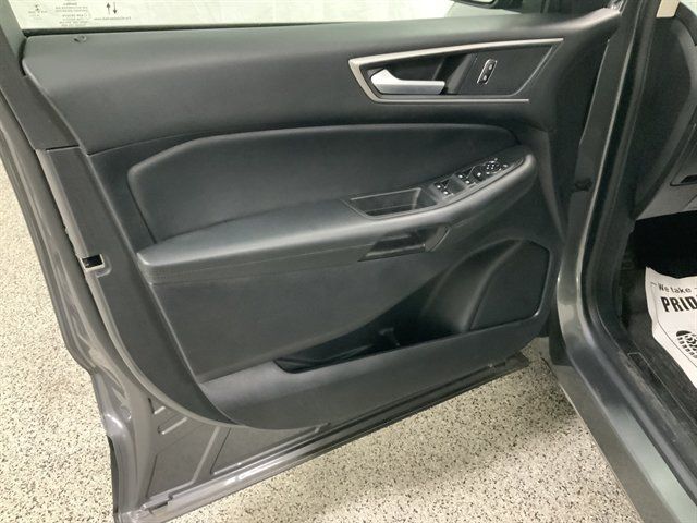 Used 2021 Ford Edge SEL w/ Cargo Accessory Package AWD/4WD image 16