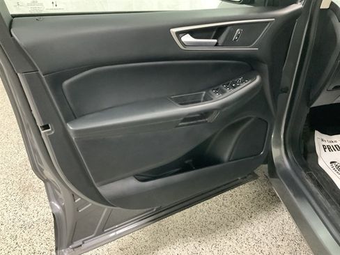 Used 2021 Ford Edge SEL w/ Cargo Accessory Package AWD/4WD image 16
