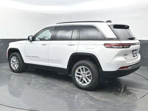 New 2026 Jeep Grand Cherokee Laredo X AWD/4WD image 3