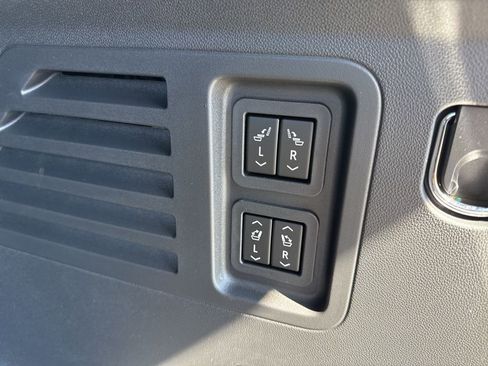 New 2026 Chevrolet Traverse High Country image 34