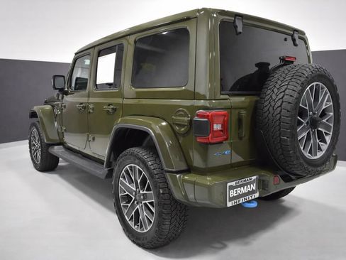 Used 2024 Jeep Wrangler High Altitude AWD/4WD image 3