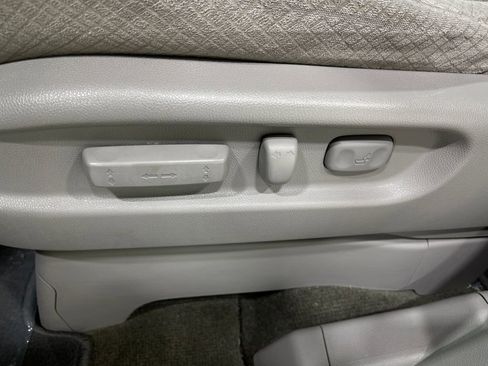 Used 2017 Honda Odyssey EX image 15