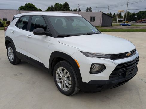 Used 2023 Chevrolet TrailBlazer LS FWD image 6