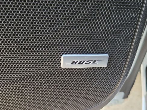 Used 2024 Buick Enclave Premium image 24