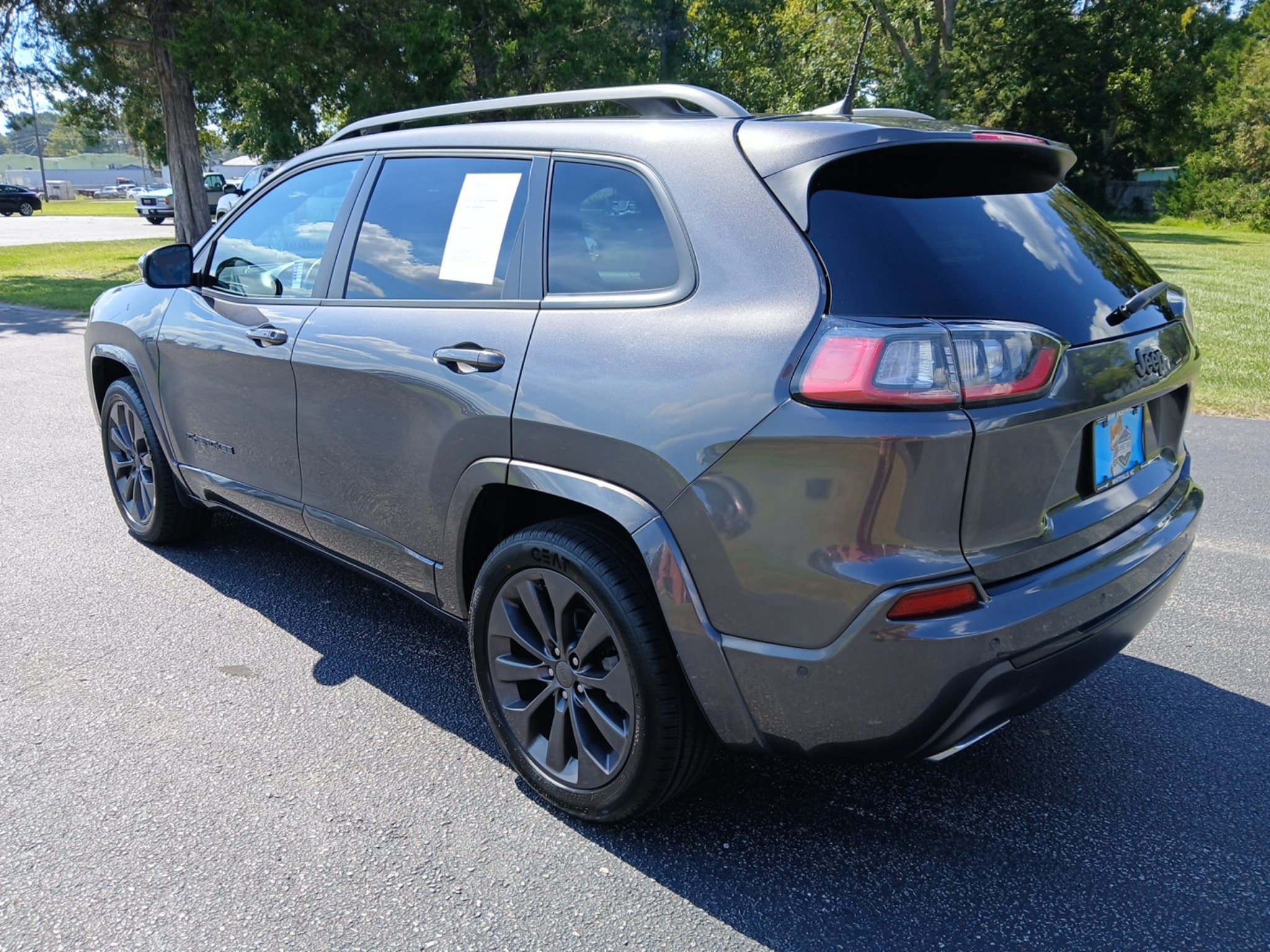 Used 2019 Jeep Cherokee High Altitude FWD image 10