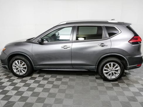 Used 2017 Nissan Rogue SV AWD/4WD image 28