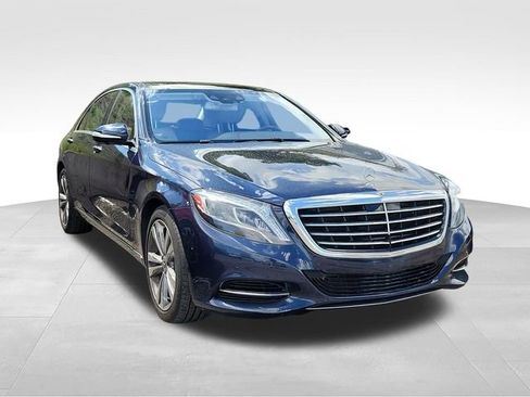 Used 2017 Mercedes-Benz S 550 4MATIC Sedan image 3