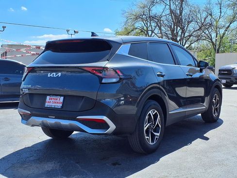 Used 2024 Kia Sportage LX image 19