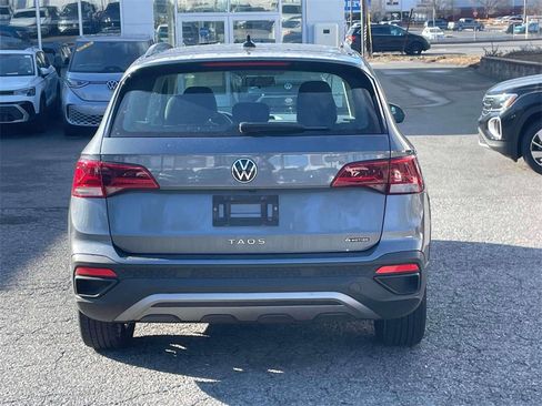 Used 2022 Volkswagen Taos S image 7