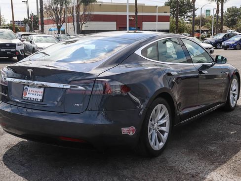 Used 2016 Tesla Model S 70D image 6