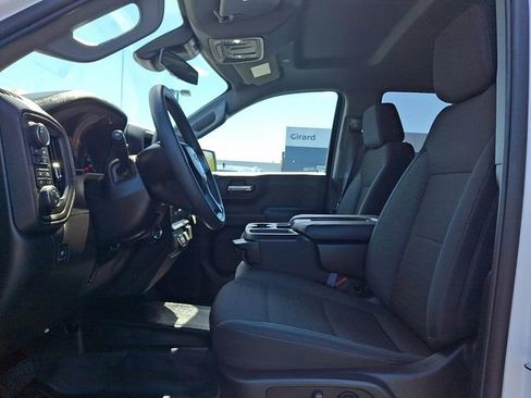 Used 2025 Chevrolet Silverado 1500 W/T w/ WT Value Package AWD/4WD image 17