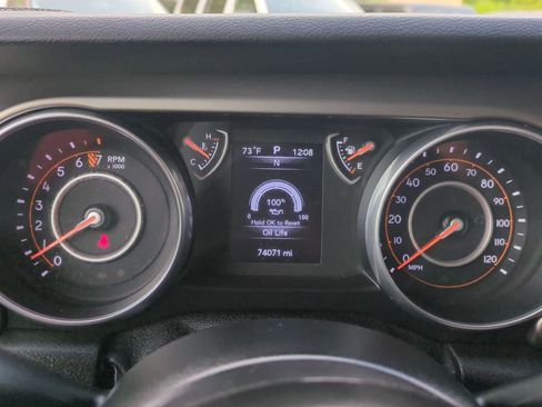 Certified 2018 Jeep Wrangler Unlimited Sport S AWD/4WD image 32