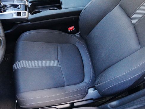 Used 2018 Honda Civic EX image 8