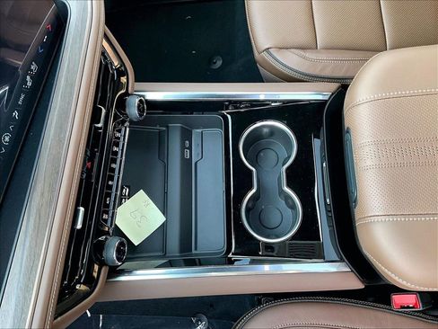 New 2026 Chevrolet Suburban High Country AWD/4WD image 14