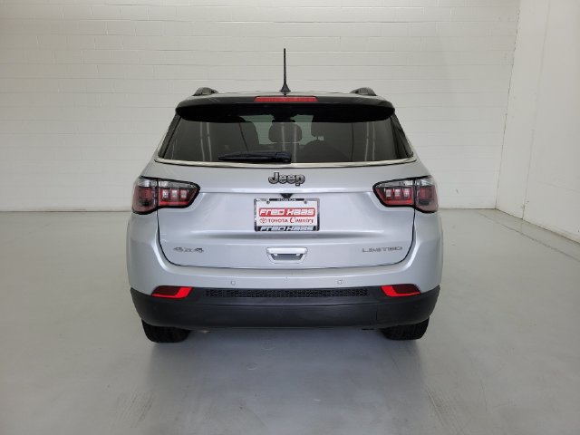 Used 2025 Jeep Compass Limited AWD/4WD image 5