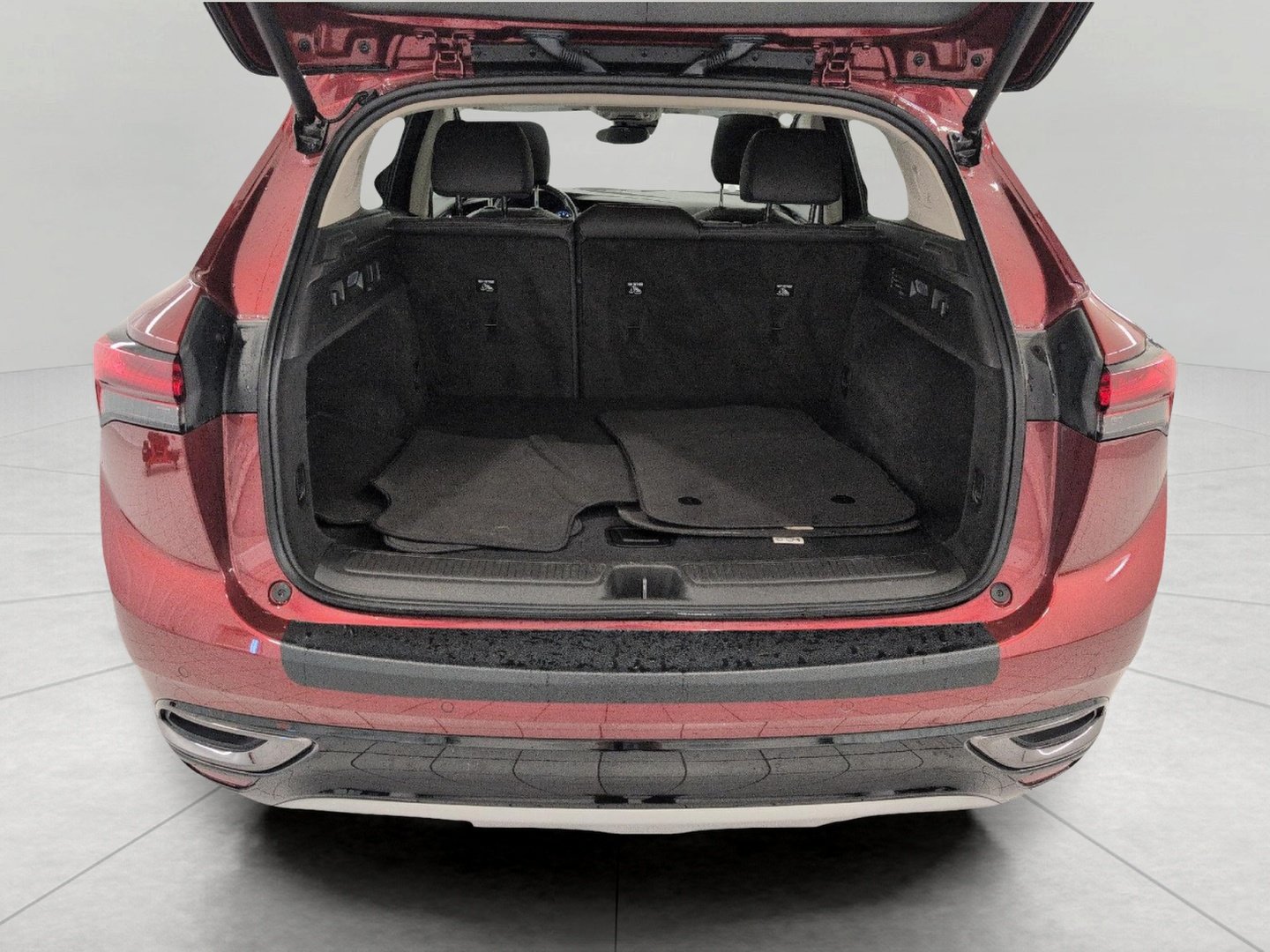 Used 2023 Buick Envision Essence w/ Sport Touring Package AWD/4WD image 15