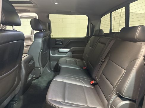 Used 2015 Chevrolet Silverado 1500 LTZ Z71 w/ LTZ Plus Package AWD/4WD image 29