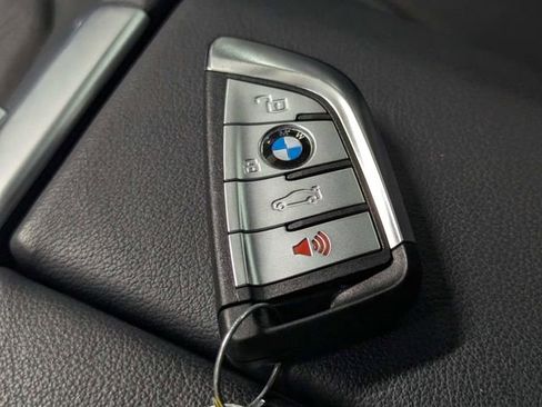 Used 2022 BMW X5 sDrive40i w/ M Sport Package RWD image 25