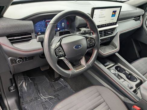 Certified 2025 Ford Explorer ST-Line w/ ST-Line Street Pack image 10