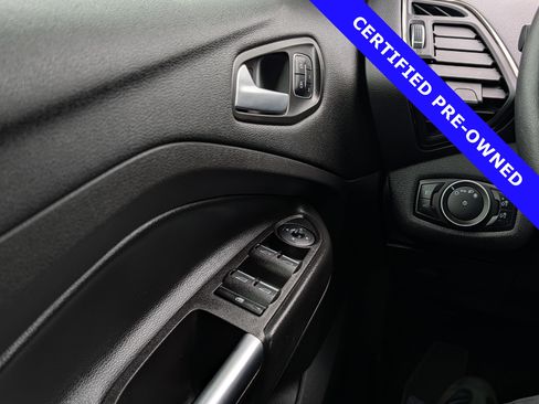 Certified 2018 Ford Escape Titanium image 24