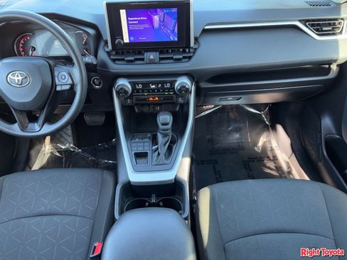 Certified 2025 Toyota RAV4 XLE AWD/4WD image 17