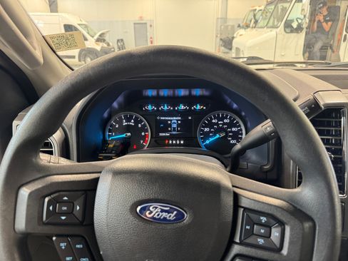 Used 2022 Ford F350 XLT w/ XLT Premium Package AWD/4WD image 16