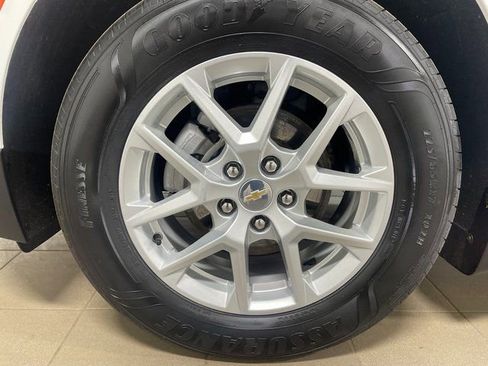 Used 2024 Chevrolet Equinox LT image 7