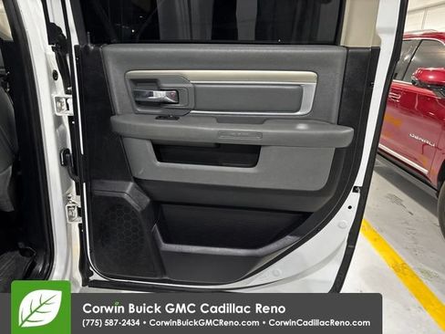 Used 2018 RAM 1500 Classic SLT AWD/4WD image 18